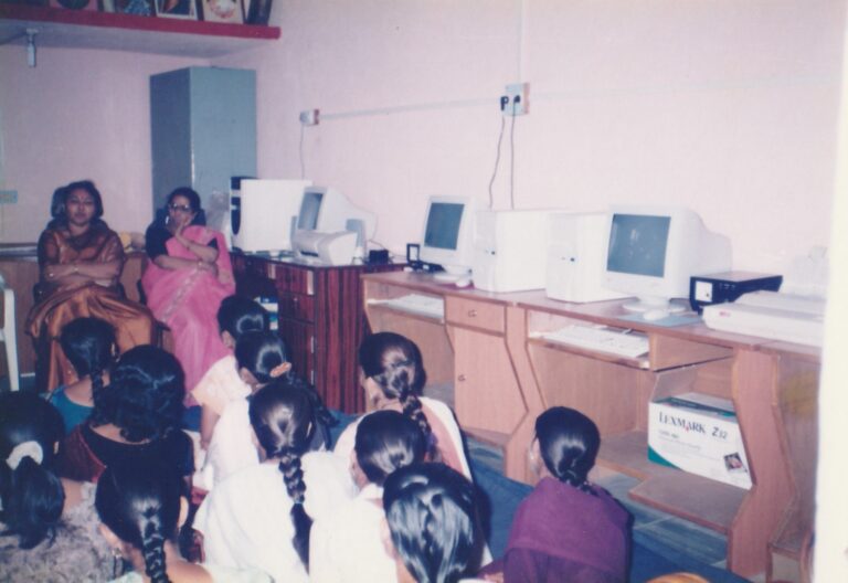 satyashodhak mahila vikas mandal Computer courses for women